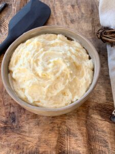 Keto Cream Cheese Frosting