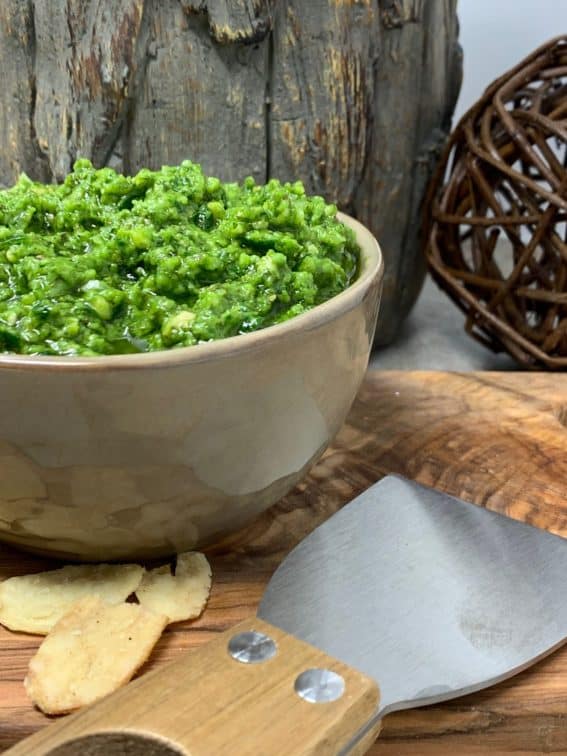 Garlic Lover's Pesto Spread