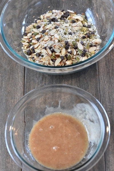Keto Chocolate Chip Granola Bars