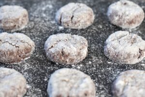 Keto Chocolate Crinkle Cookies
