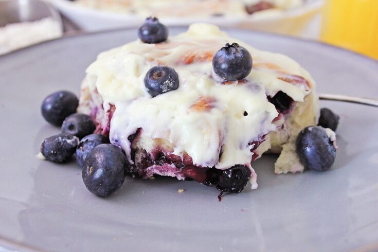 Gluten Free Cinnamon Rolls with Blueberries