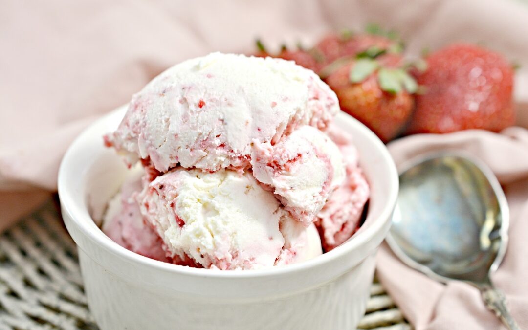 Keto Strawberry Ice Cream