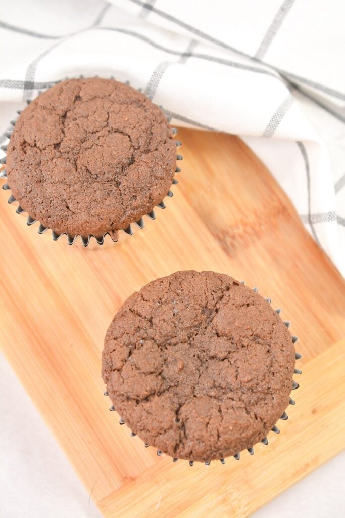 How to Make Keto Chocolate Ghost Cupcakes for Halloween
