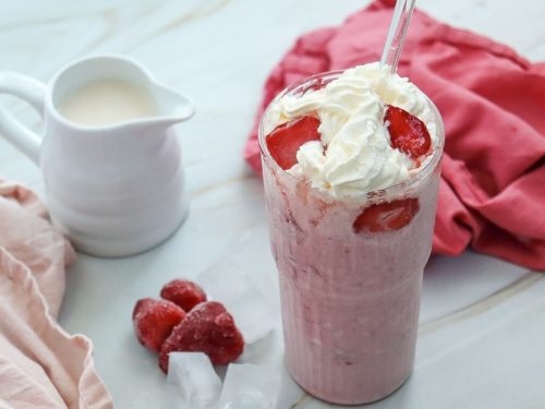 Low Carb Strawberry Cheesecake Frappuccino (Starbucks Inspired
